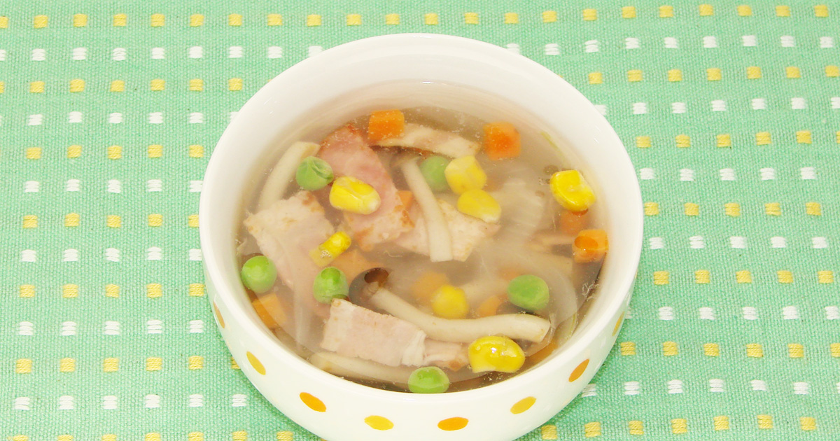 Kombu dashi soup with Bacon, mushroom and onion - Kombu Seaweed Recipes - Kurakon Foods Corporation